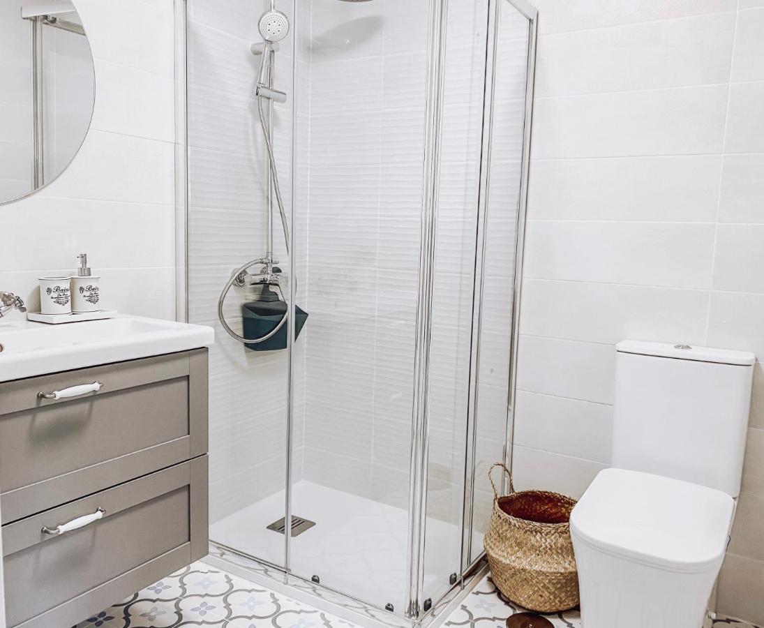Bella Kalma, Acogedora Casa Con Parking, Jardin Y Wifi Guest House Лянес Екстериор снимка